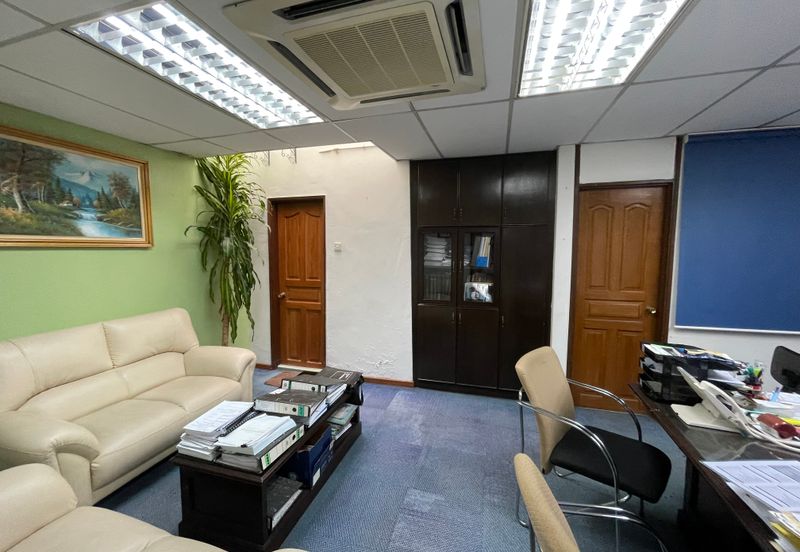Adjoining 4.5 Storey Shop office for sale at Jalan Ipoh