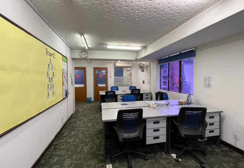 Adjoining 4.5 Storey Shop office for sale at Jalan Ipoh