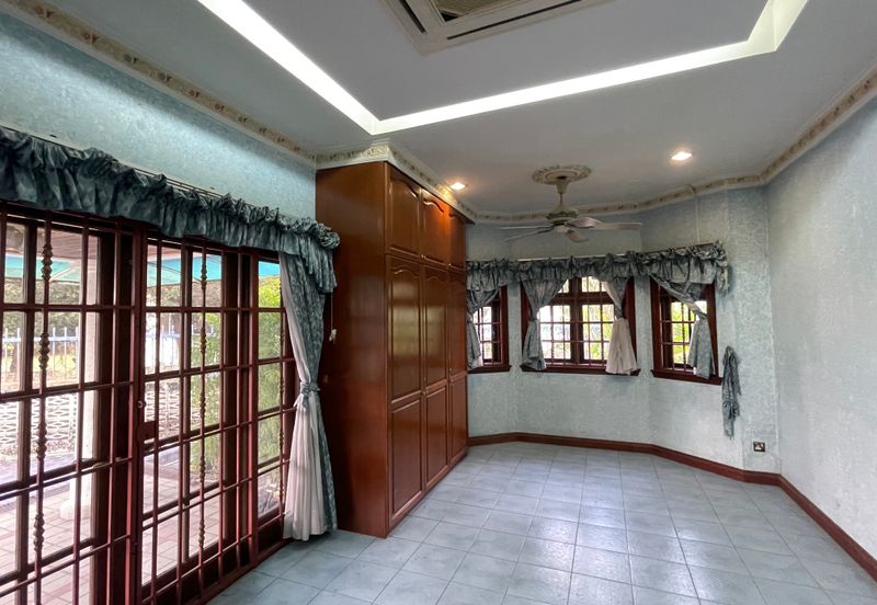 Bukit Pantai (Pantai Hill)