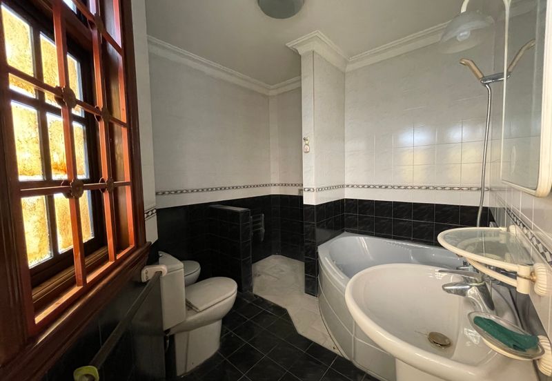 Bukit Pantai (Pantai Hill)