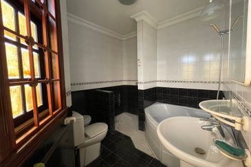 Bukit Pantai (Pantai Hill)