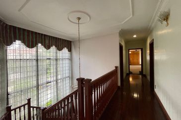 Bukit Pantai (Pantai Hill)