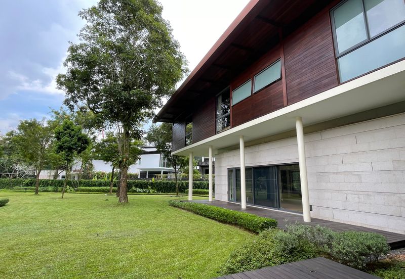 Luxury Bungalow with High Privacy sitting in Bukit Tunku!