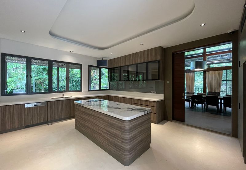 Luxury Bungalow with High Privacy sitting in Bukit Tunku!