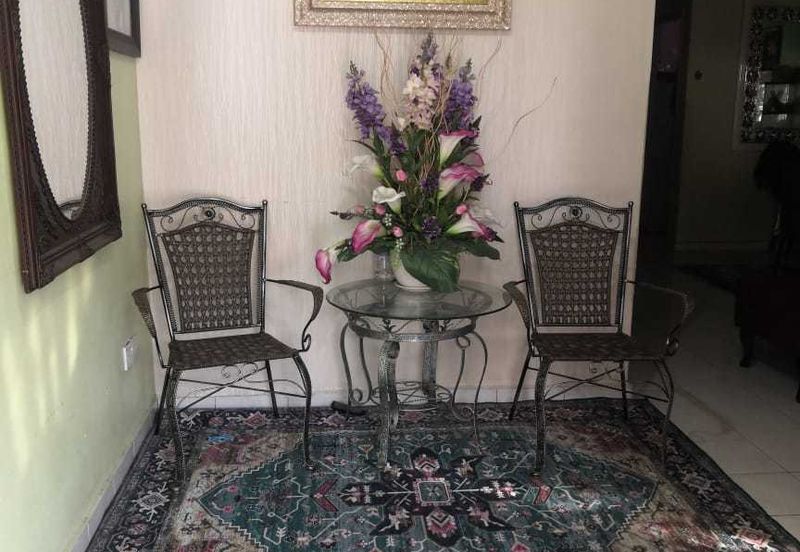 BEAUTIFUL DOUBLE STOREY HOUSE RENOVATED FOR SALE  GUARDED ( FREEHOLD )