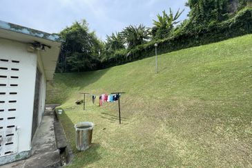 2 Storey Bungalow with Great Potential in Bukit Tunku!