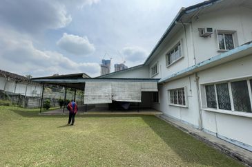 2 Storey Bungalow with Great Potential in Bukit Tunku!