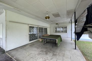 2 Storey Bungalow with Great Potential in Bukit Tunku!