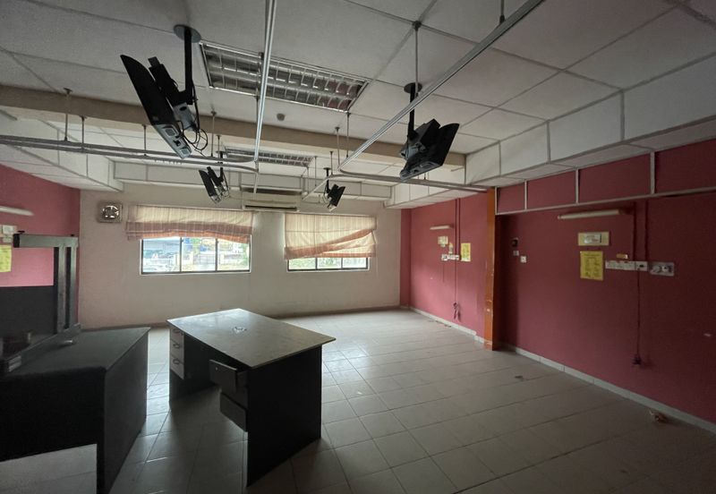 6 Adjoining shoplots in Kluang, Johor