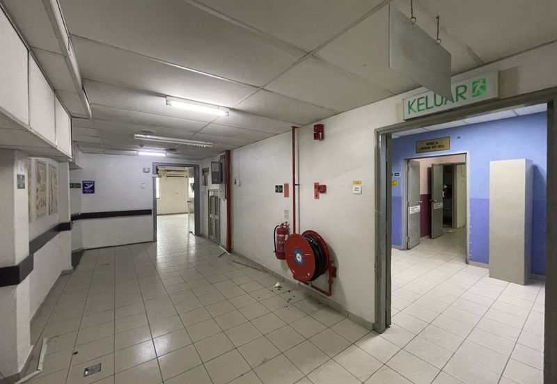 6 Adjoining shoplots in Kluang, Johor