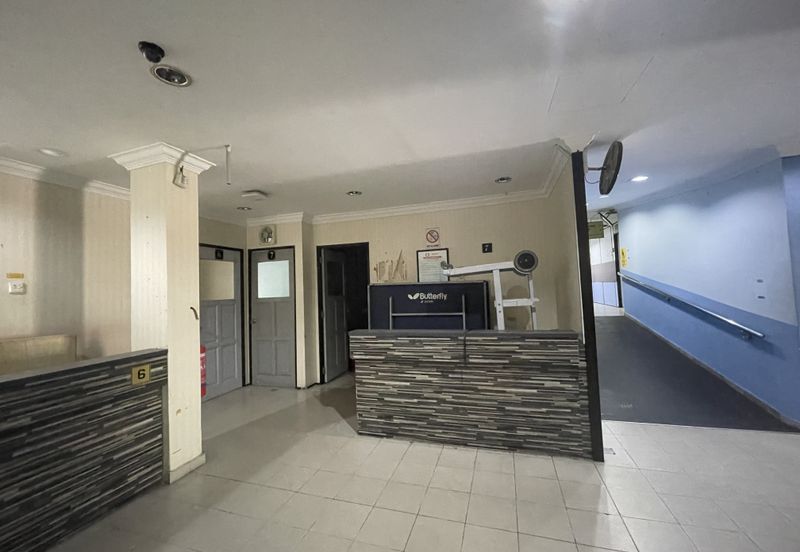 6 Adjoining shoplots in Kluang, Johor