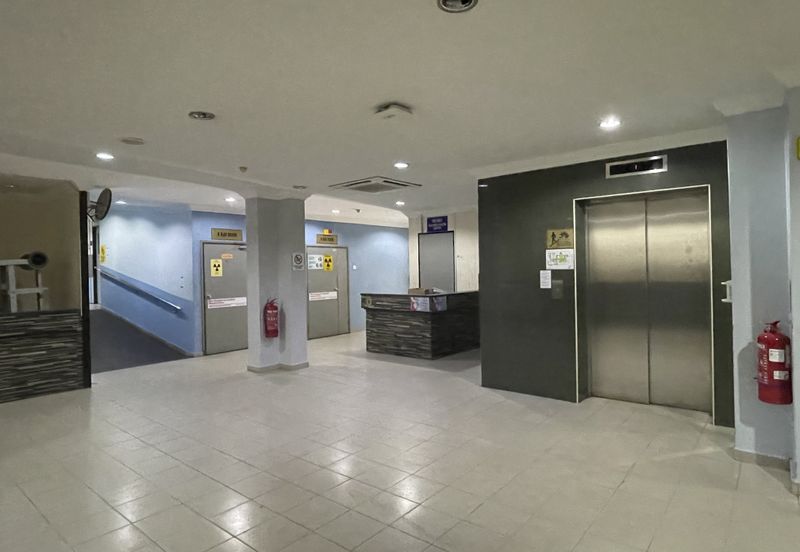 6 Adjoining shoplots in Kluang, Johor