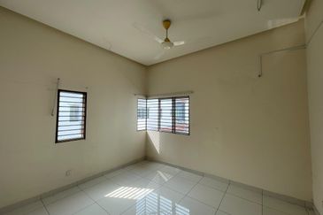 Corner Bungalow with Huge Land! Bandar Botanic, Klang