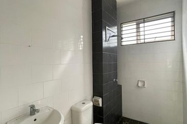 Corner Bungalow with Huge Land! Bandar Botanic, Klang