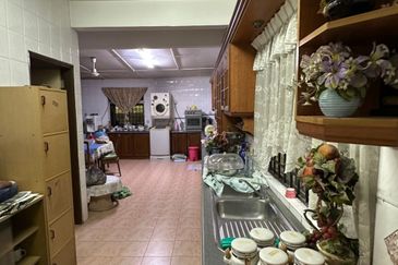 A Beautiful Renovated Double Storey Bungalow  For Sale In Kampung Tunku Petaling Jaya Selangor. Spacious Living, Dining , Freehold & Open To All.