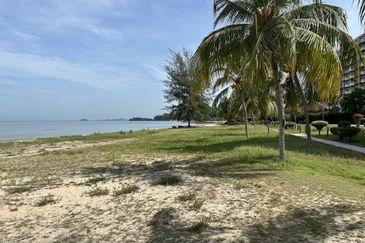 Beach resort hotel for sale!