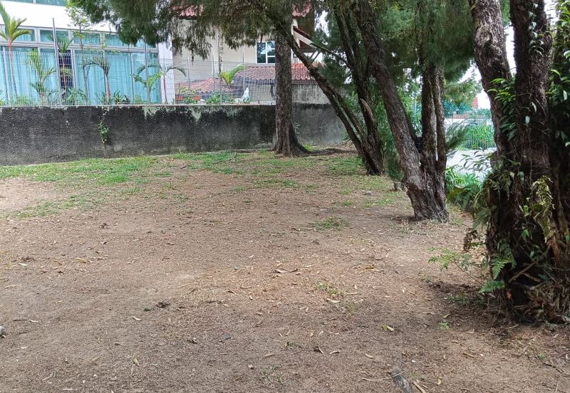 Double Storey Bungalow For Sale At SS1 Petaling Jaya Selangor.