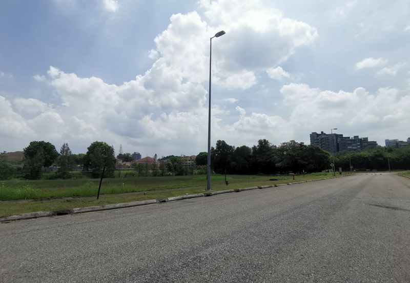 Perdana Lakeview West