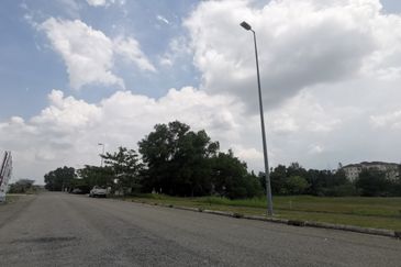 Perdana Lakeview West