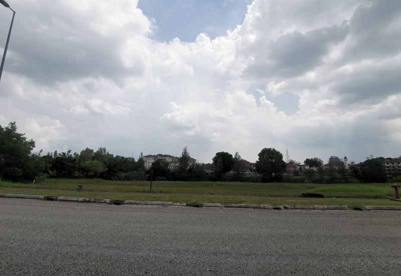 Perdana Lakeview West