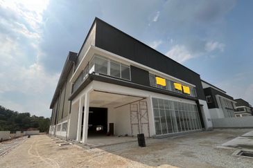 Brand New Semi D Factory For Sale @ Desa Aman, Puncak Alam