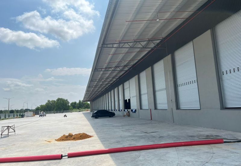 West Port, Pulau Indah