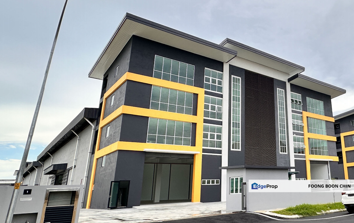 Meru Semi D Factory To Let - Klang　全新半独立式工厂出租, Selangor, Klang