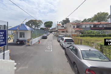 A First-Grade Freehold Land on Lebuh Nambya in George Town (Lot 128).