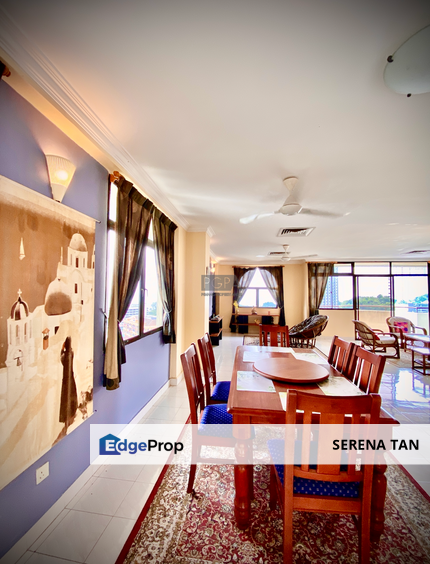 A Sea-View Penthouse in the Eden Fairway Condominium in Batu Ferringhi., Penang, Batu Ferringhi