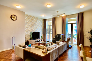 Quayside Seafront Resort Condominium