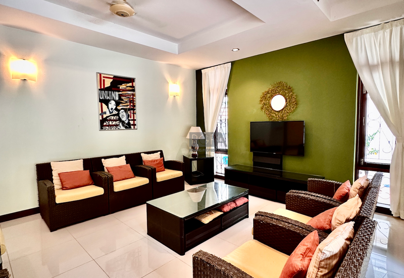 Persiaran Sungai Emas