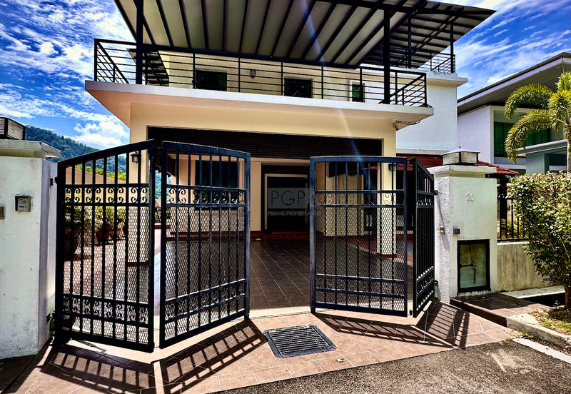 Persiaran Sungai Emas