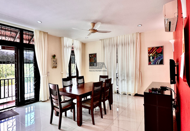 Persiaran Sungai Emas