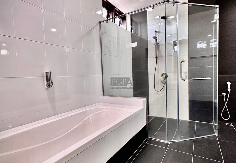 Persiaran Sungai Emas