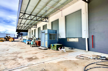 Factory Warehouse on 13.805-acre Land in Batu Kawan Industrial Park.