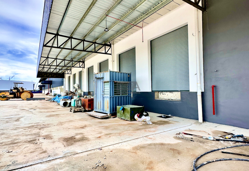 Factory Warehouse on 13.805-acre Land in Batu Kawan Industrial Park.