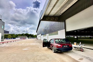 Factory Warehouse on 13.805-acre Land in Batu Kawan Industrial Park.