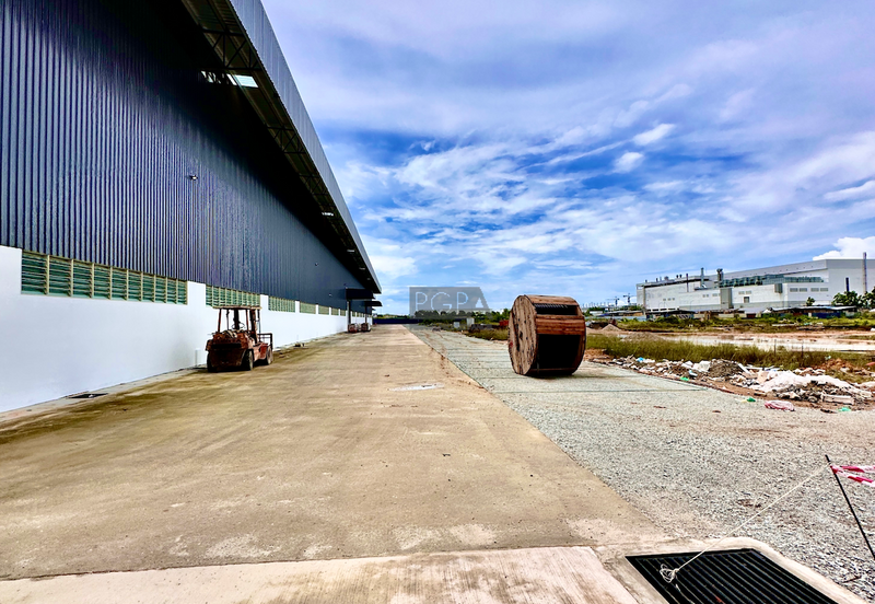 Factory Warehouse on 13.805-acre Land in Batu Kawan Industrial Park.