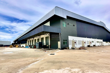 Factory Warehouse on 13.805-acre Land in Batu Kawan Industrial Park.