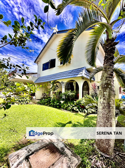 A Double-Storey Bungalow in Minden Heights., Penang, Minden Heights