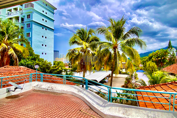 Jalan Bunga Kaca Piring