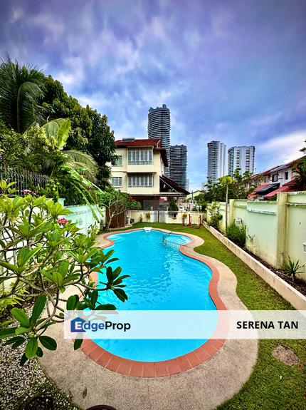 A Three-Storey Pool House on Taman Sunway Bukit Gambier., Penang, Gelugor