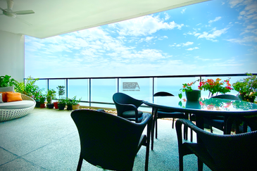 Infinity Beachfront Super Condominium