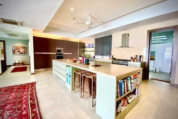 Infinity Beachfront Super Condominium