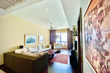 Infinity Beachfront Super Condominium