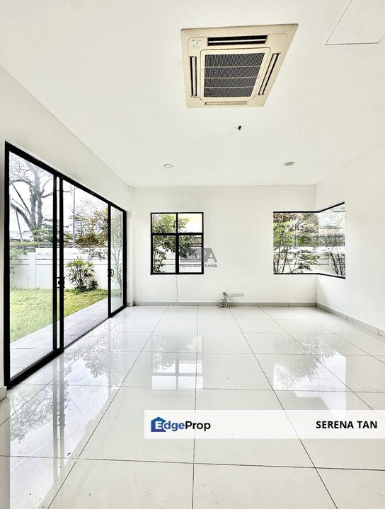 Three-Storey Bungalow on Jalan York in George Town., Penang, Georgetown