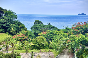 Exquisite 2.7-acre Coastal Estate Offering Breathtaking Seaviews in Gertak Sanggul.