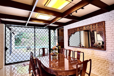 Exquisite 2.7-acre Coastal Estate Offering Breathtaking Seaviews in Gertak Sanggul.