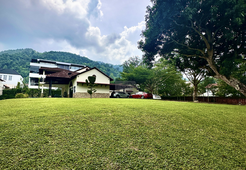 Double-Storey Bungalow with Turf Club View in Jesselton Heights.