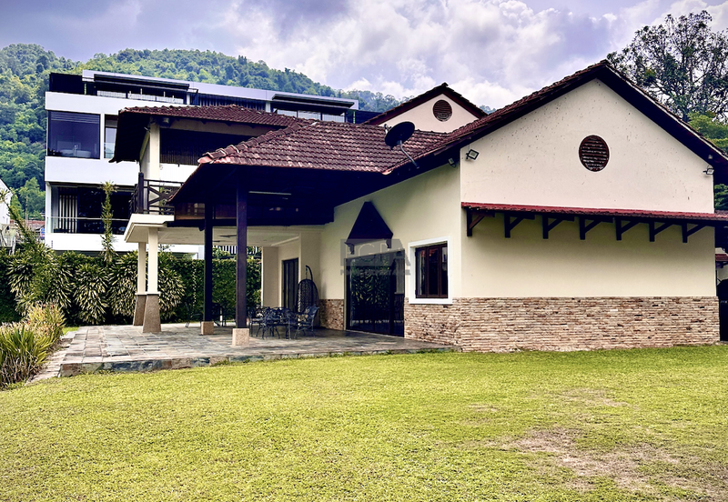 Double-Storey Bungalow with Turf Club View in Jesselton Heights.